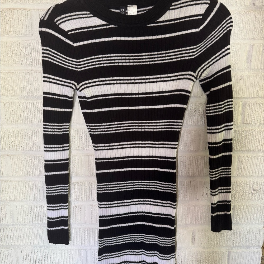 H&M Black and White Sweater Dress